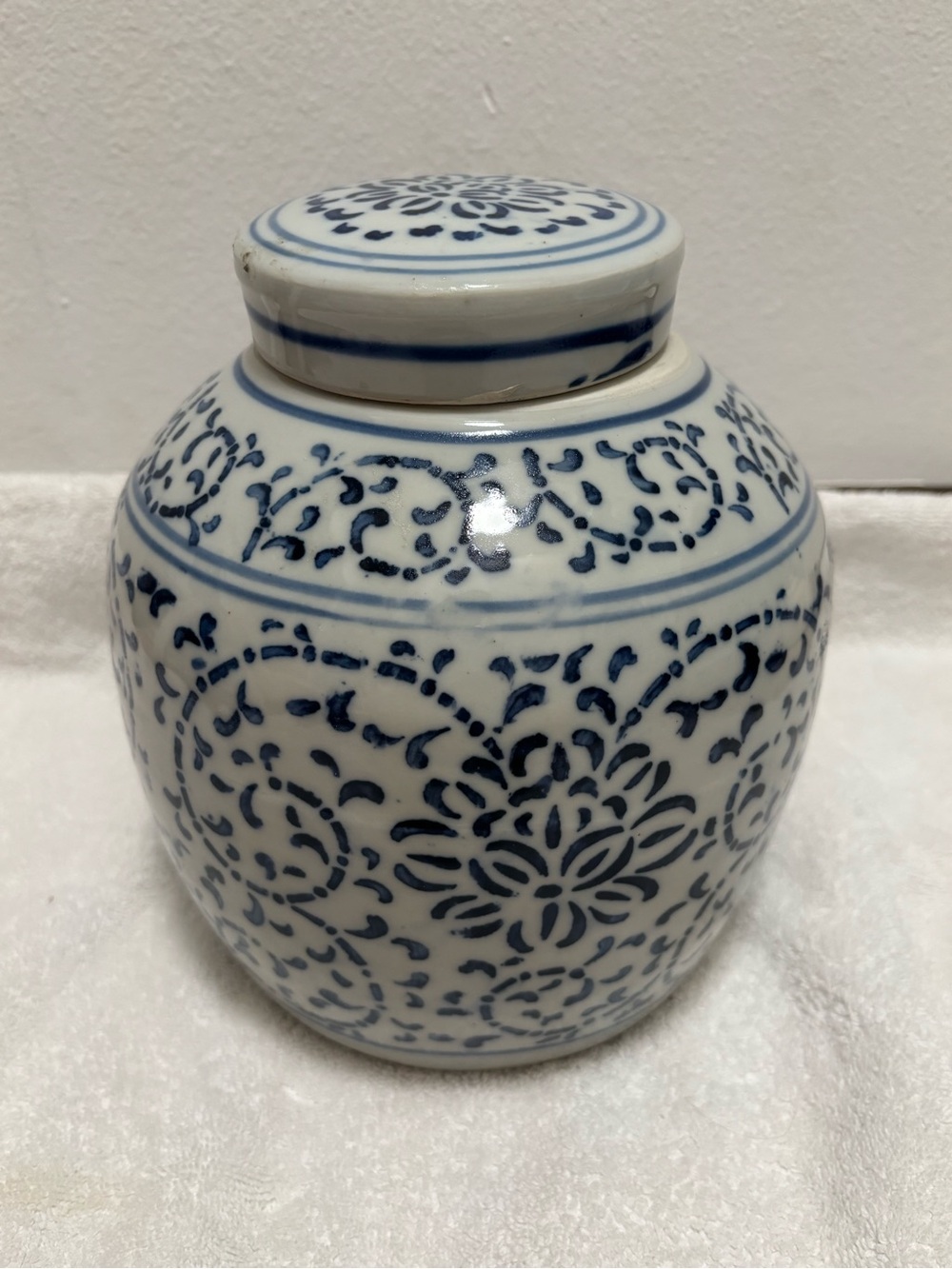 Vintage Chinese ceramic ginger jar